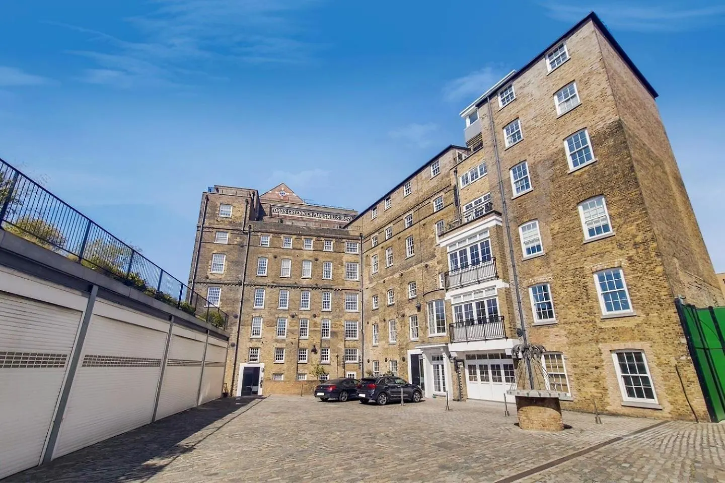 Διαμέρισμα Greenwich Mill - Modern Comfort & Historic Charm Λονδίνο