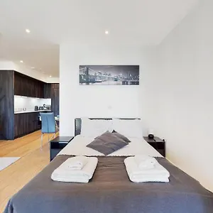  Apartment Superb In Greenwich With Balcony & Roof