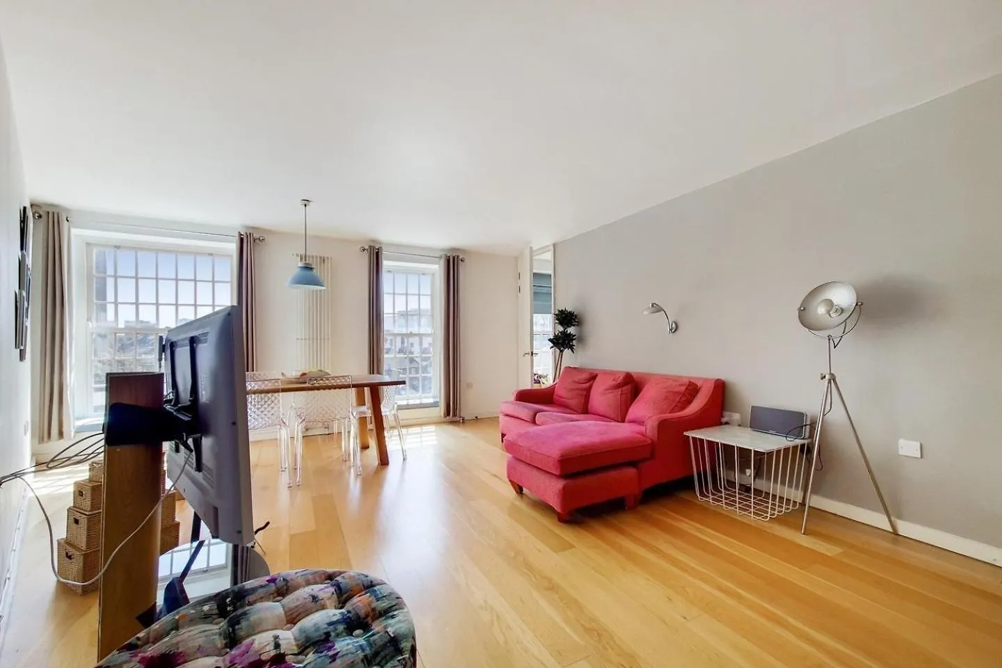 Greenwich Mill - Modern Comfort & Historic Charm London Apartment